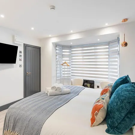 Cityscape Charm Vibrant Studio With Kitchenette Londres Exterior foto