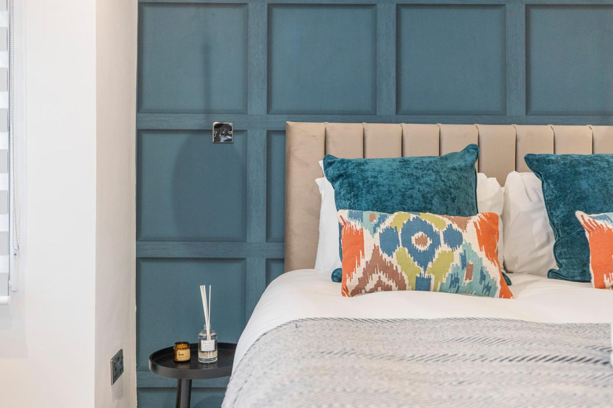 Apartamento Cityscape Charm Vibrant With Kitchenette